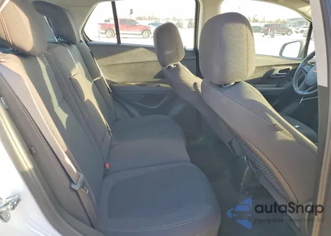 2018 Chevrolet Trax Ls z USA, uszkodzony, nr VIN KL7CJKSB8JB517876